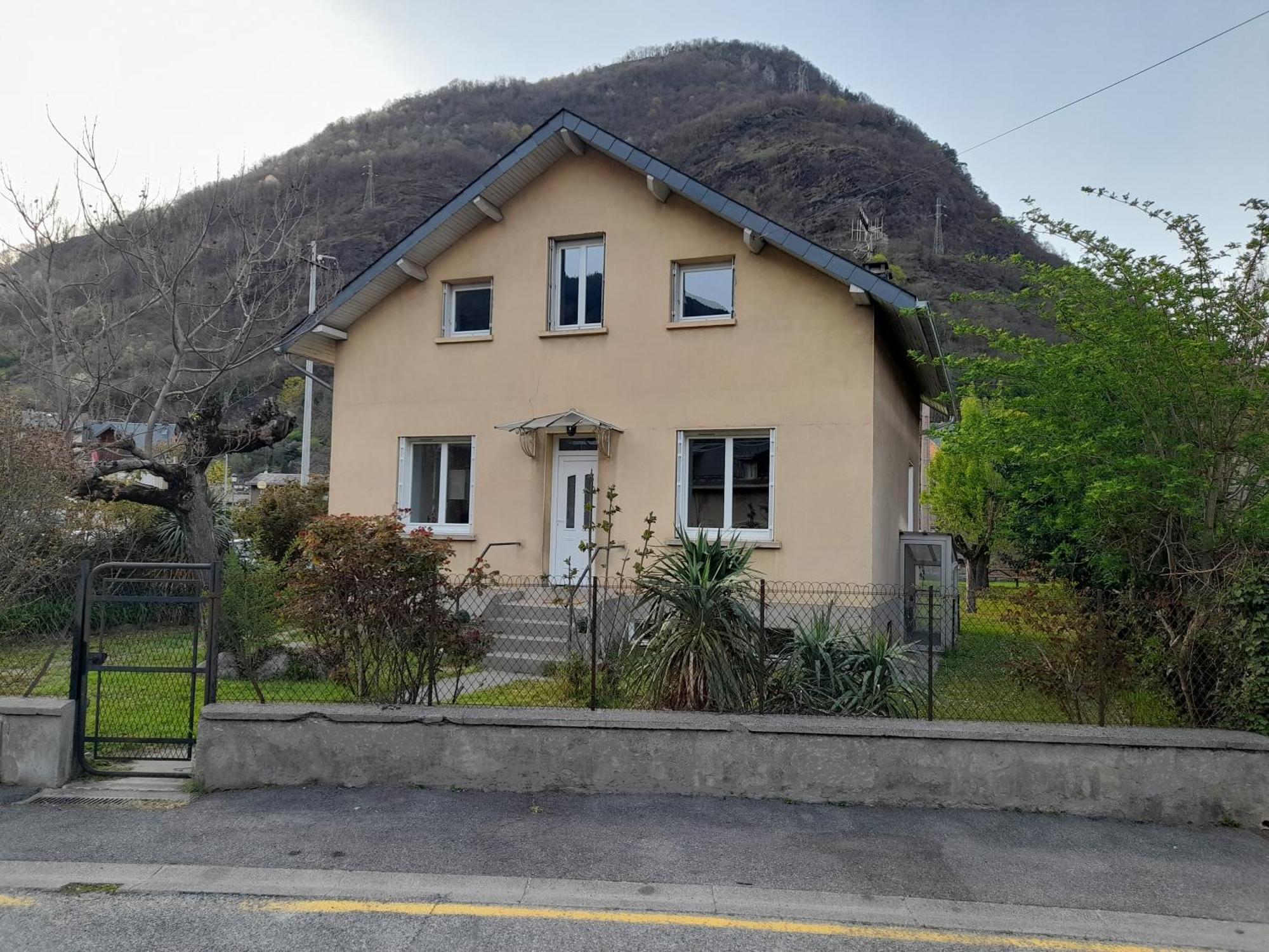 Ferienwohnung T3 Neuf 65M2 5 Personnes Avec Jardin Au Calme, Menage Inclus, Local Velo Bagnères-de-Luchon Exterior foto